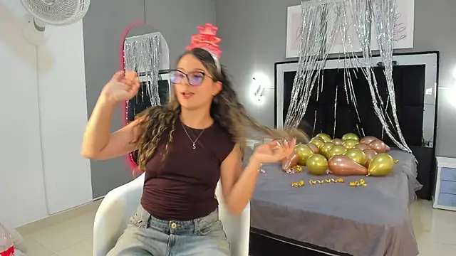 katiaa lovv online show from July 25, 3:24 am