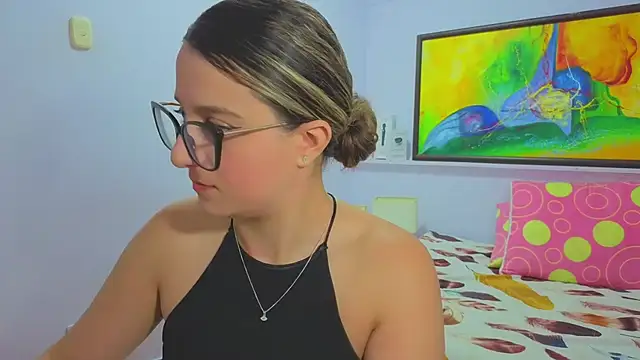 katiaa lovv online show from June 24, 12:15 pm