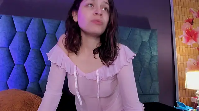 sophie blaake online show from June 30, 3:28 am