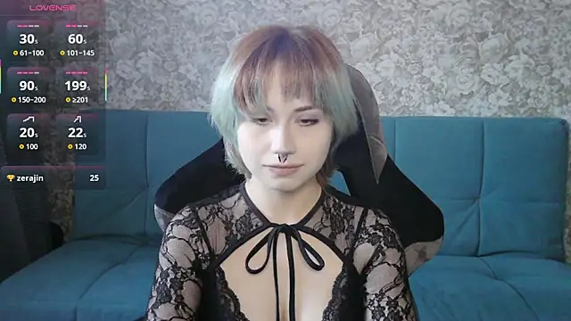 LeisaHopperstad online show from April 27, 2:25 pm