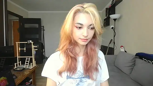 Snapshot of JillianBozak chatting on October 1, 10:20 am JillianBozak online show from October 1, 10:20 am