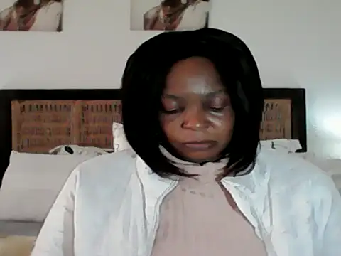 Blacksashaxx online show from June 25, 7:46 am