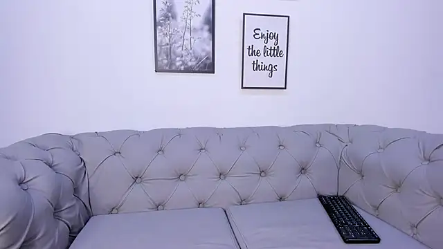 yen lo  online show from November 20, 2:18 pm