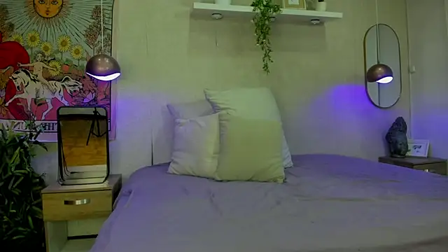 Snapshot of Violeta_dh chatting on October 19, 4:09 pm Violeta dh online show from October 19, 4:09 pm