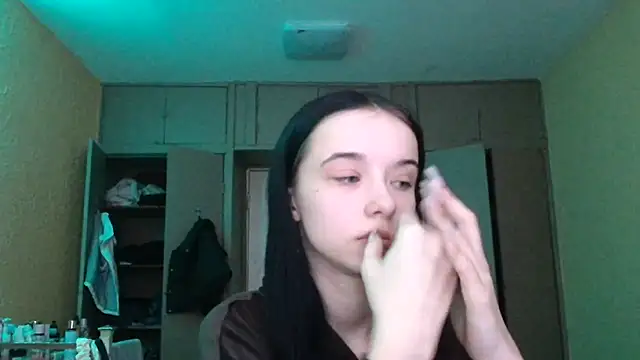 Emilia Light online show from March 11, 6:28 am