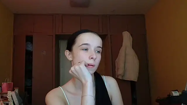 Emilia Light online show from February 27, 2:17 pm