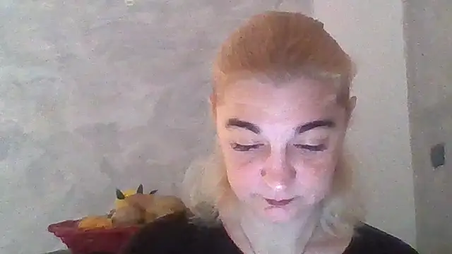 GoldenAngelMilf online show from April 20, 7:22 am