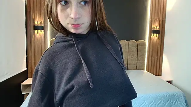 GabySweett  online show from June 12, 1:08 pm