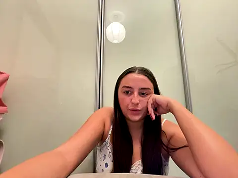 Snapshot of Playfulvixen25 chatting on September 29, 1:43 am Playfulvixen25 online show from September 29, 1:43 am