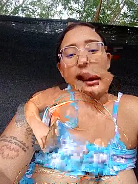 young dairy01 online show from March 13, 12:50 pm