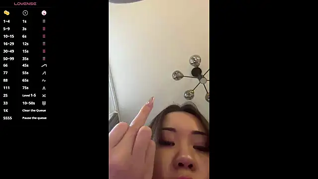 Ur neighbor Kira online show from June 11, 1:19 pm