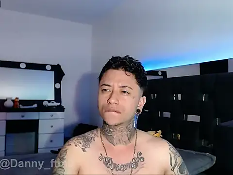 Dannystone2 online show from April 13, 5:20 am