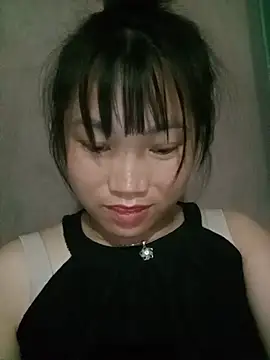 min-xinh online show from July 12, 10:43 pm