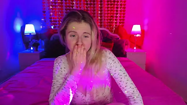 CamillaDreamer online show from February 17, 5:56 pm