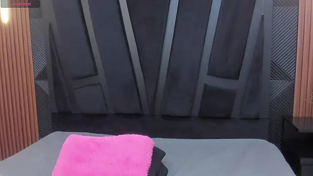 Valka Ross online show from December 20, 12:14 am