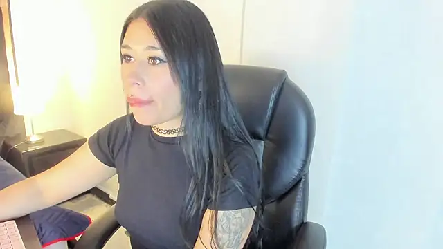 SusanVilla online show from August 3, 11:38 am