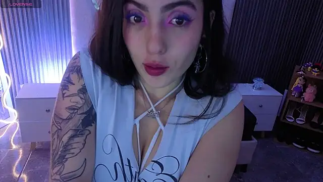 Ixchel tay online show from July 24, 3:37 am