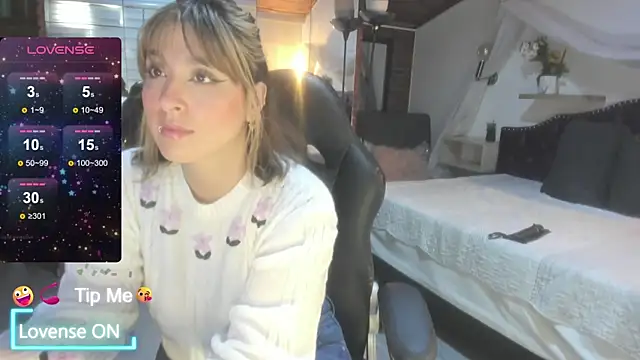 sophialyh 1 online show from April 28, 3:38 pm
