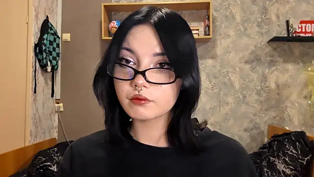 Beeping Creature online show from December 19, 3:37 pm