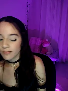 tamara vald online show from October 25, 6:21 am