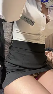 Gina999 online show from May 4, 1:53 am