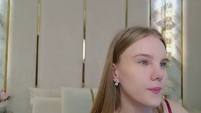 Lili Lohan online show from July 26, 5:04 am