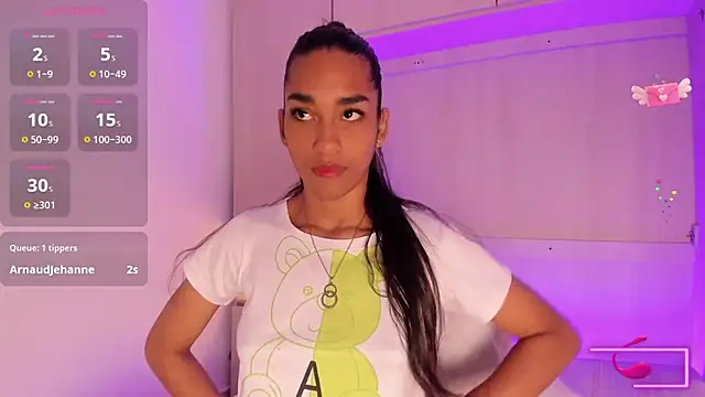 AnahiCollins online show from November 4, 11:59 am