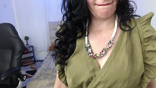 Snapshot of Sofia_granny chatting on October 11, 4:06 am Sofia granny online show from October 11, 4:06 am