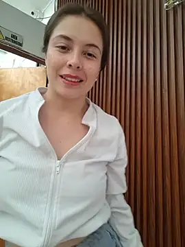 EmmaValencia  online show from June 25, 9:49 pm