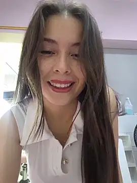 EmmaValencia  online show from June 12, 9:34 pm
