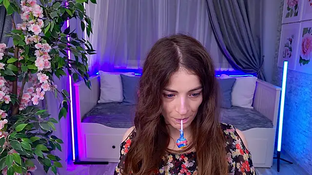 Snapshot of NikkaBush chatting on October 15, 5:32 am NikkaBush online show from October 15, 5:32 am