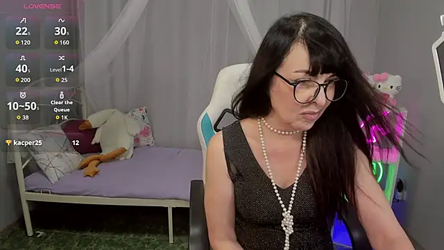 LindaRomero online show from November 8, 10:31 am