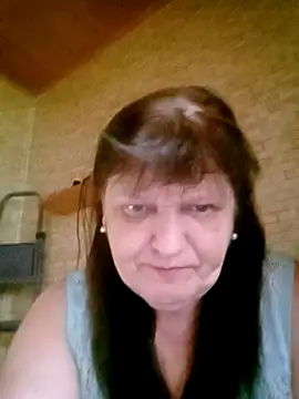 Apeesynka55211 online show from May 28, 3:26 am
