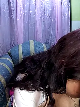 linda swett online show from December 13, 11:21 pm