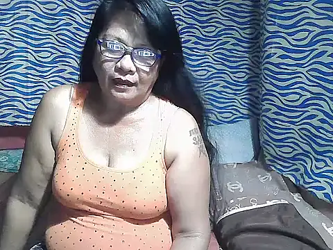 Snapshot of joy_cute chatting on October 20, 4:15 am joy cute online show from October 20, 4:15 am