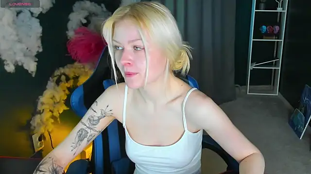 Callista a online show from May 12, 2:53 am