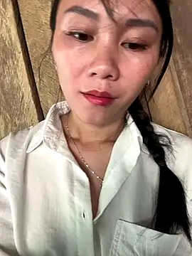 Snapshot of Ami-mi00 chatting on October 10, 8:08 am Ami-mi00 online show from October 10, 8:08 am