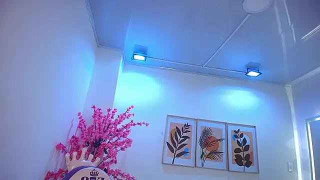 Gabriela milani online show from October 16, 11:24 am