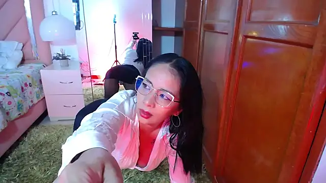 Snapshot of Amara_Martell chatting on October 11, 1:03 pm Amara Martell online show from October 11, 1:03 pm