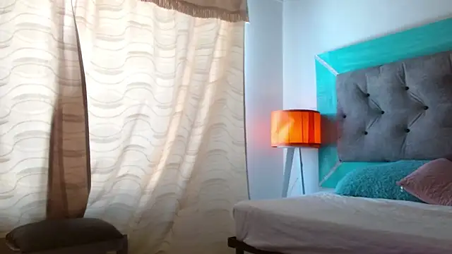 roxx iie online show from October 15, 6:32 pm