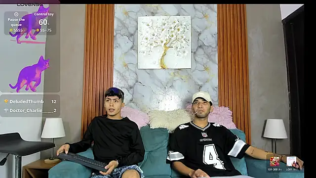 VERY HOT GUYS online show from June 11, 7:16 am