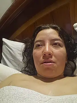 annyaparis online show from November 16, 7:21 am