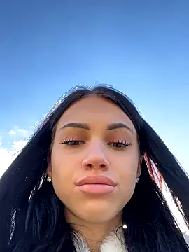 Snapshot of ilariea_girl chatting on October 2, 2:11 pm ilariea girl online show from October 2, 2:11 pm