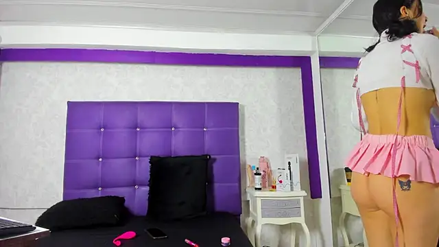 LeaMoreau22 online show from October 15, 12:19 pm