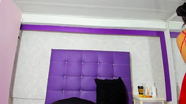 LeaMoreau22 online show from October 21, 11:03 am