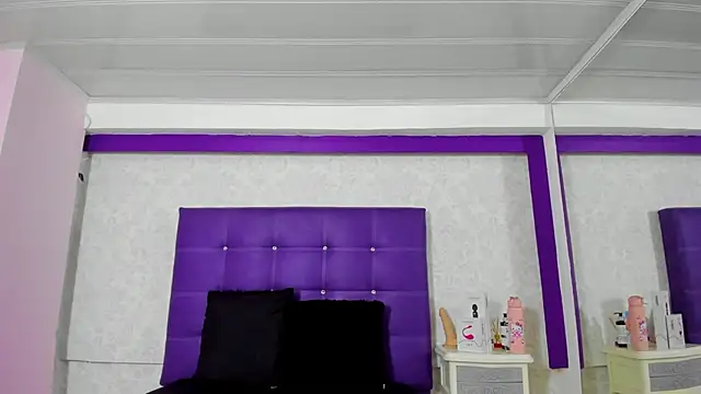 LeaMoreau22 online show from October 19, 11:23 am