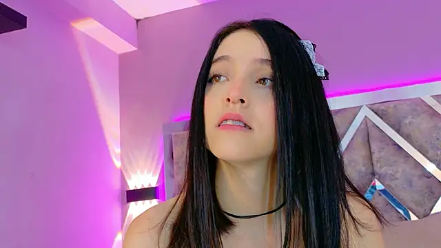 MeganR  online show from November 6, 12:00 pm