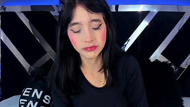MeganR  online show from May 1, 11:13 am