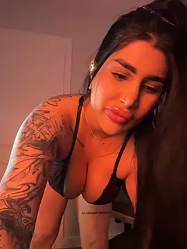 Niinarosee online show from June 18, 6:57 pm