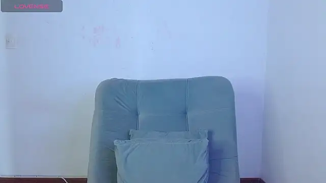 JuliethaFox online show from March 12, 10:12 pm